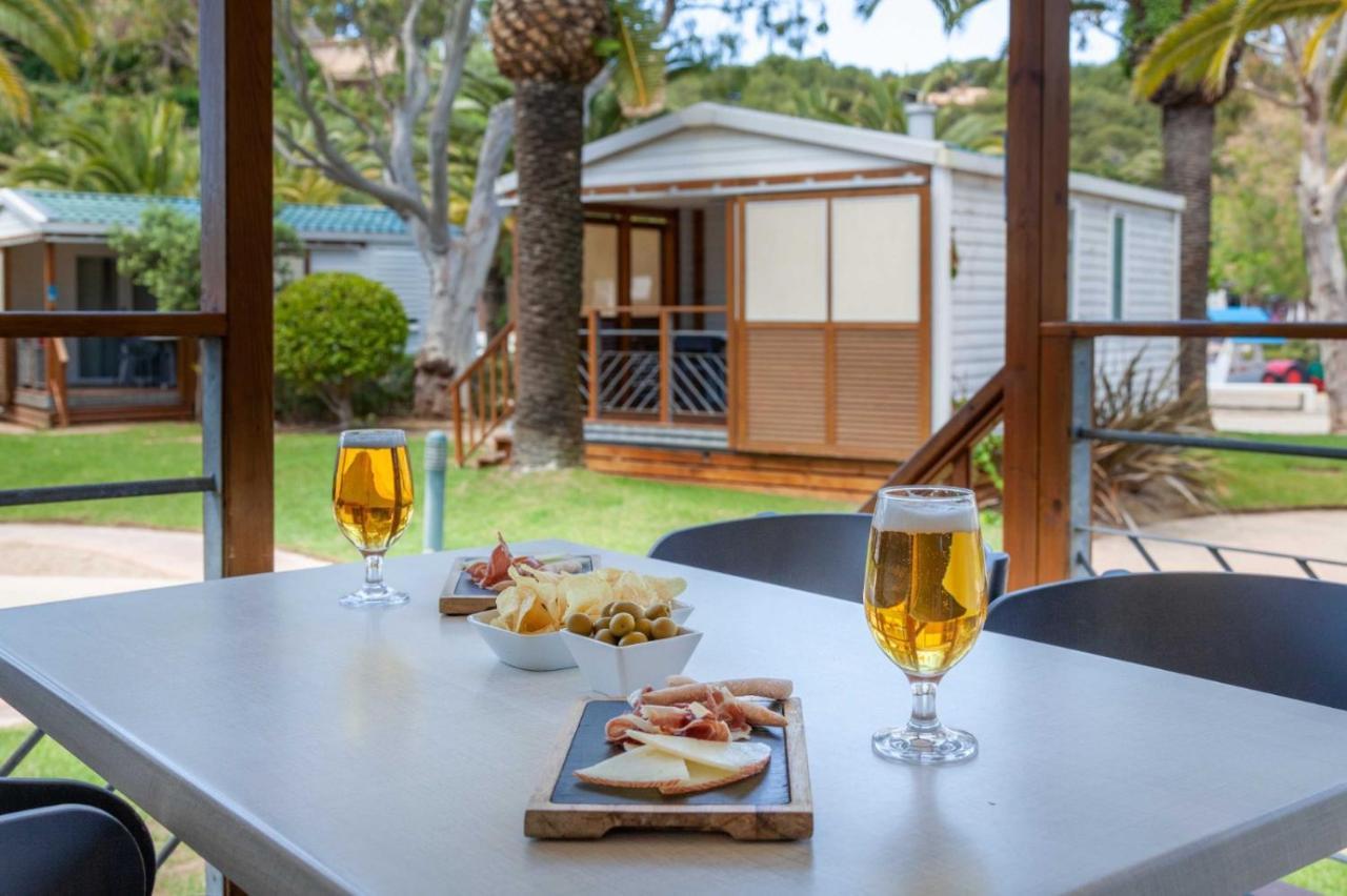 Camping Vila Village Sant Feliu de Buixalleu Экстерьер фото
